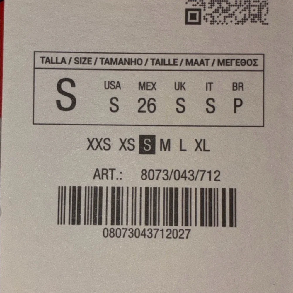 SOLD Zara Recco® Technology Ski Water Resistant/Wind Protection
Jumpsuit Size M - Picture 7 of 12
